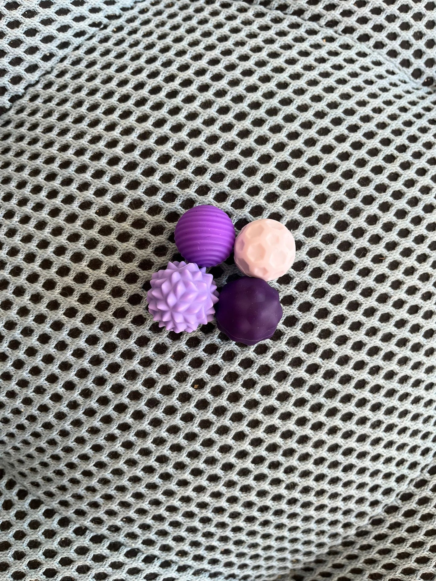 Mes Balles Sensorielles Aimantées - Sélection Maison Loupiot