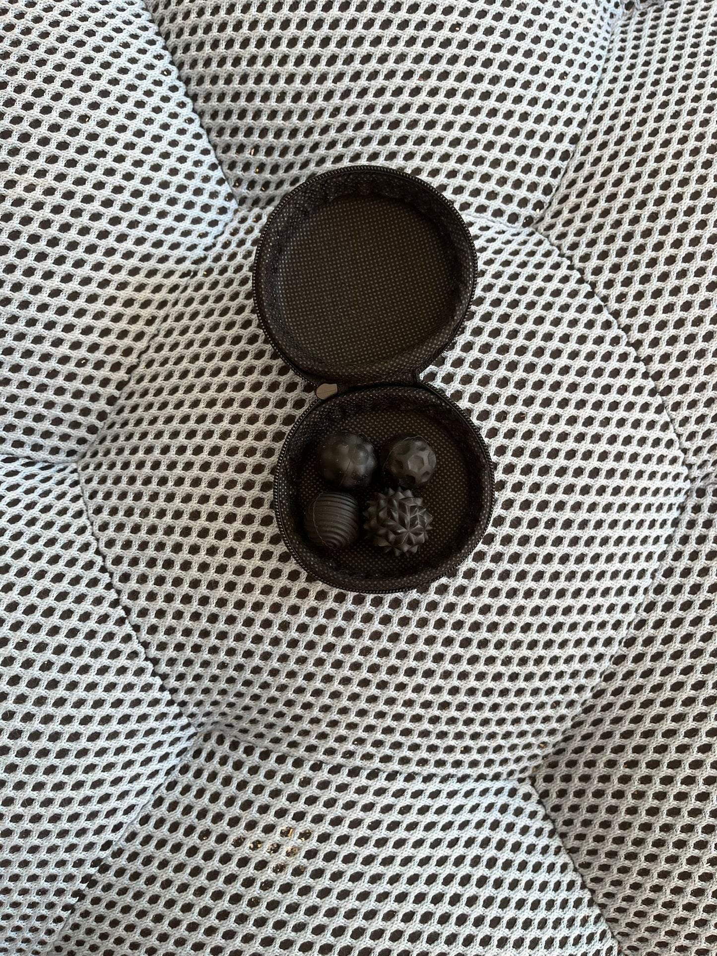 Mes Balles Sensorielles Aimantées - Sélection Maison Loupiot